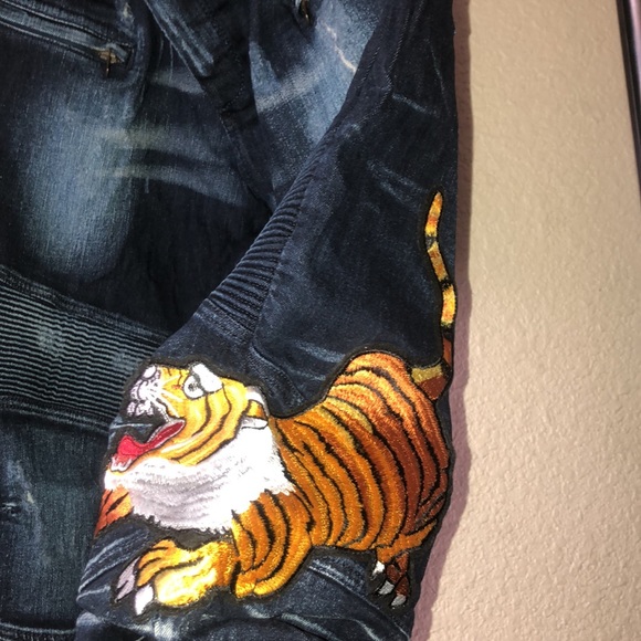 Rockstar Men Exclusive Tiger Fight Jeans EUC - Picture 10 of 14